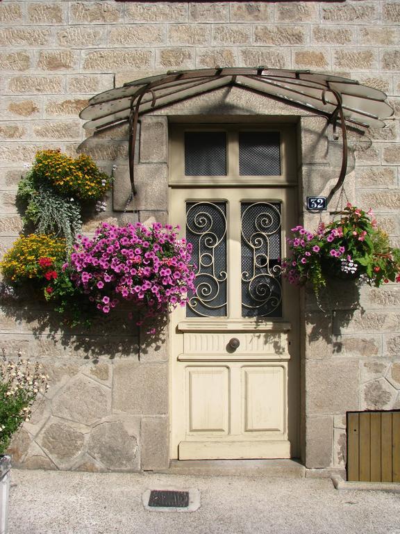 مبيت وإفطار Treignac Chambre D'Hotes Des Monedieres المظهر الخارجي الصورة